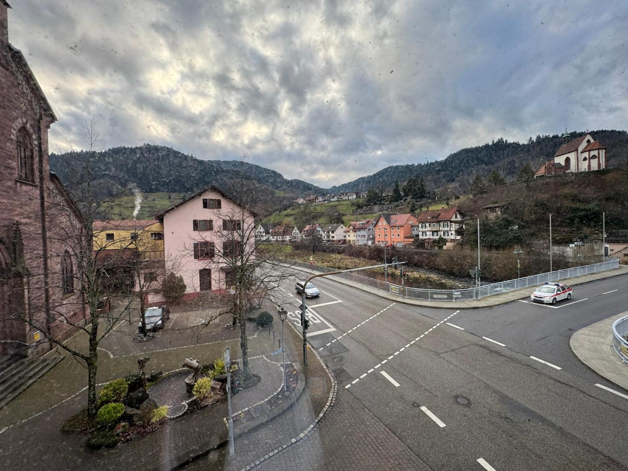 Hotel Grüner Baum - Melissone Italian Restaurant Weisenbach Esterno foto